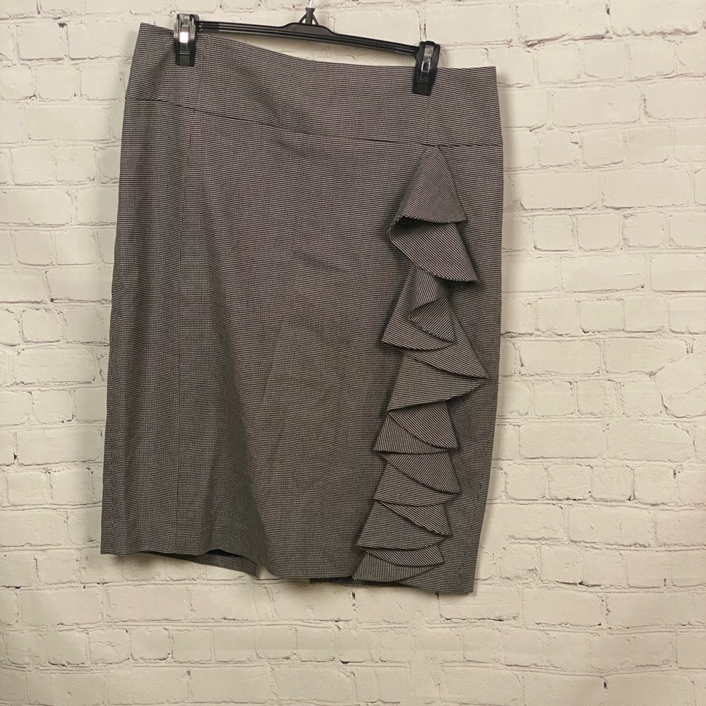 Express midi length skirt with side ruffle